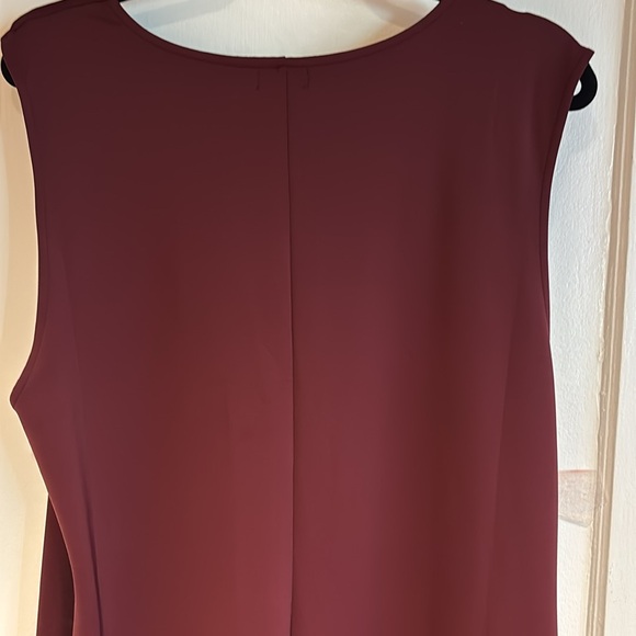 Good American, 4X nylon spandex maxi dress in Burgundy. Sleeveless back slip. - Picture 4 of 7